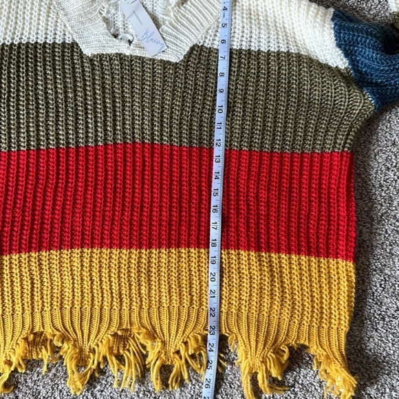 Bluivy small/medium 100%acrylic color block oversized pullover sweater NWT - Picture 6 of 6